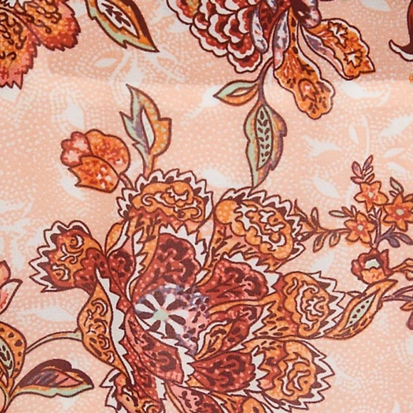 NWT TORRID Lexie Chiffon Babydoll Floral Hi Lo Top - Picture 6 of 9